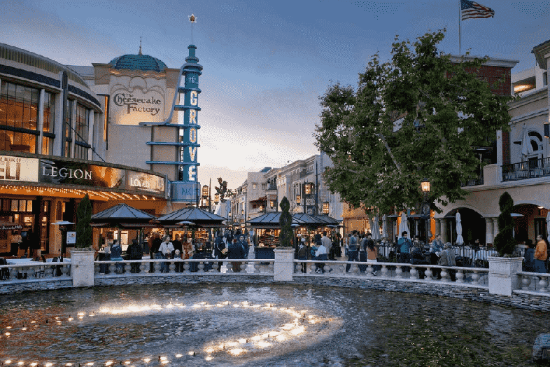 Shopping The Grove Mall em Los Angeles Shopping The Grove Mall em Los Angeles