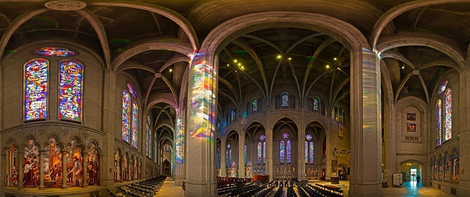 Estrutura da Grace Cathedral em San Francisco Estrutura da Grace Cathedral em San Francisco