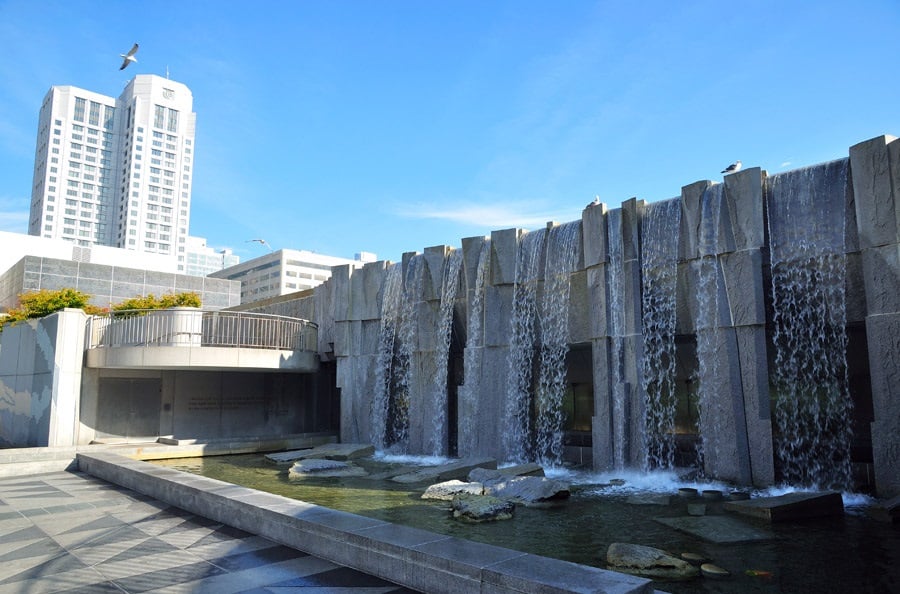 Atrações no Parque Yerba Buena Gardens em San Francisco Atrações no Parque Yerba Buena Gardens em San Francisco