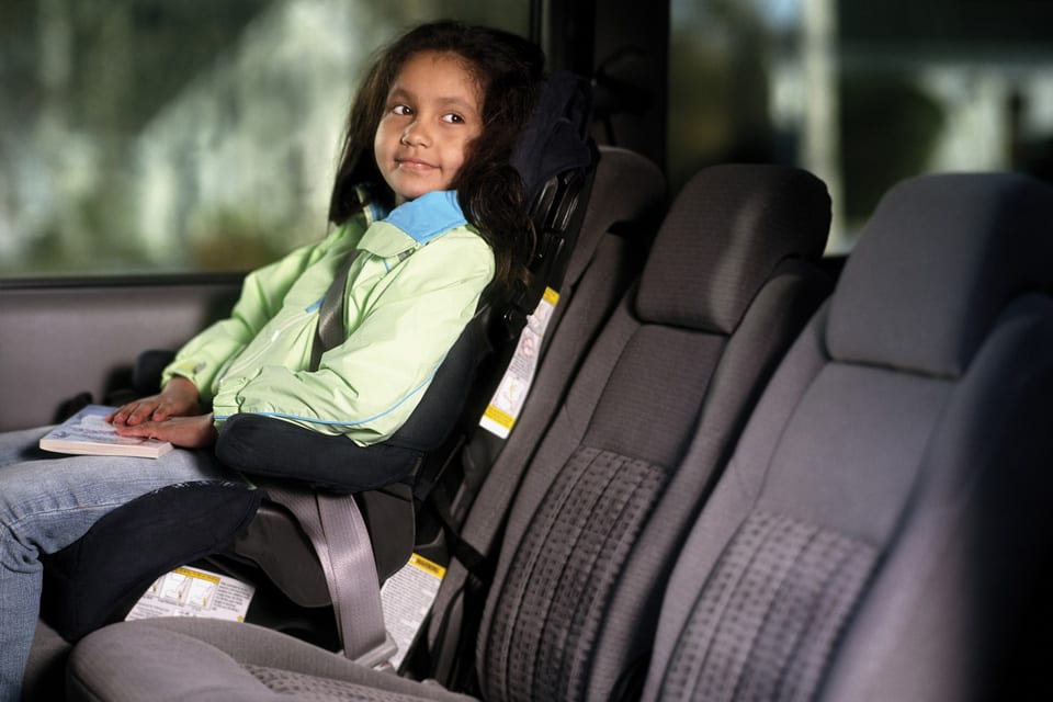 Cadeirinha de criança no carro na Califórnia Cadeirinha de criança no carro na Califórnia