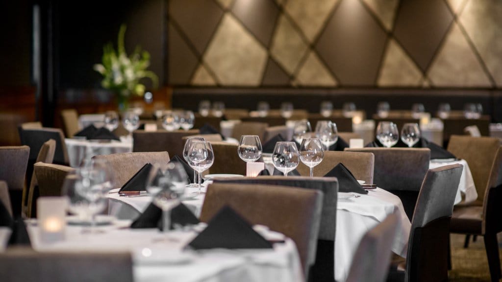 Restaurante Fleming's Prime Steakhouse & Wine Bar Restaurante Fleming's Prime Steakhouse & Wine Bar