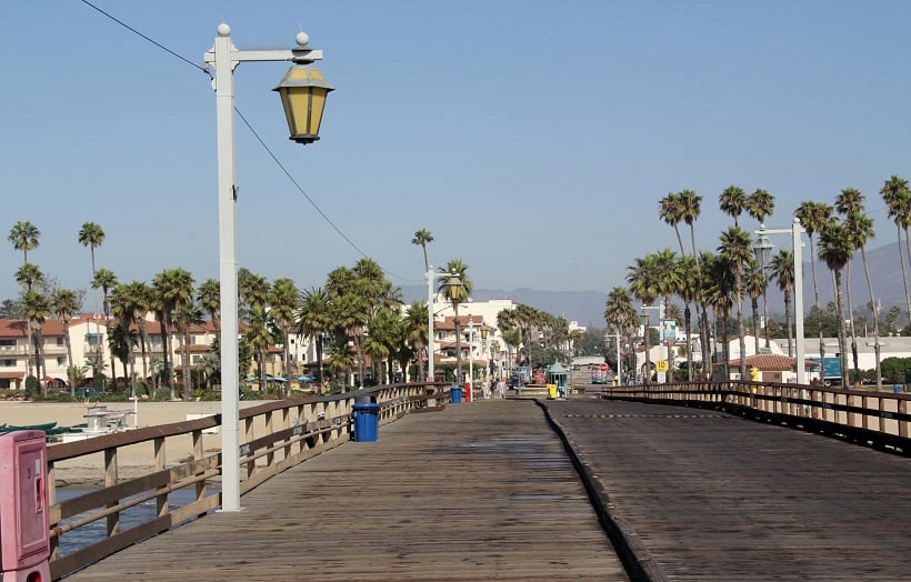 East Beach e Stearns Wharf em Santa Bárbara East Beach e Stearns Wharf em Santa Bárbara