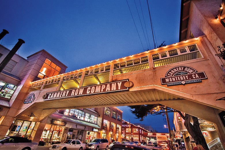Cannery Row em um roteiro em Monterey Cannery Row em um roteiro em Monterey