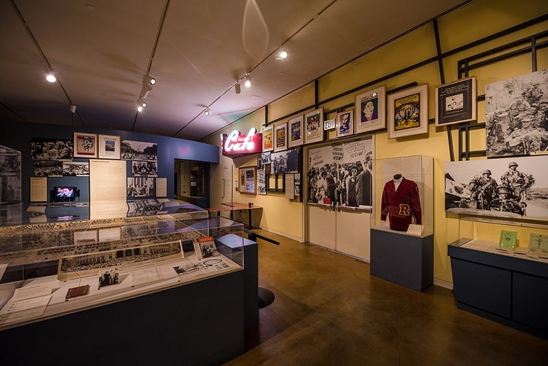 Artigos no Japanese American National Museum em Los Angeles Artigos no Japanese American National Museum em Los Angeles